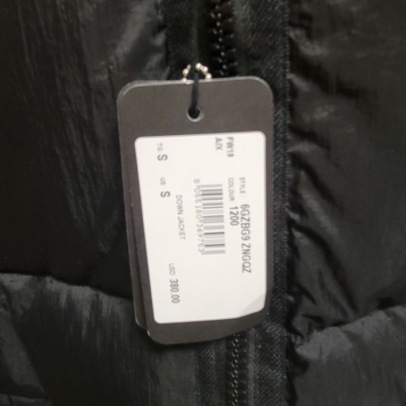 Jackets - Picture 14 of 16